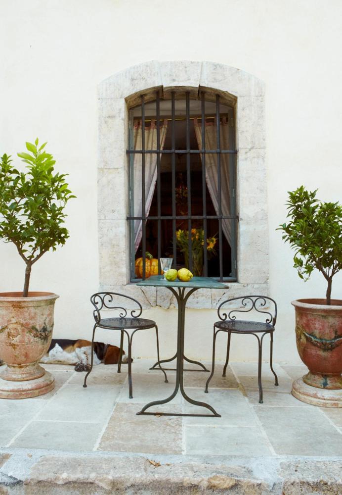 Hotel Restaurant Des Deux Rocs Seillans Exterior foto